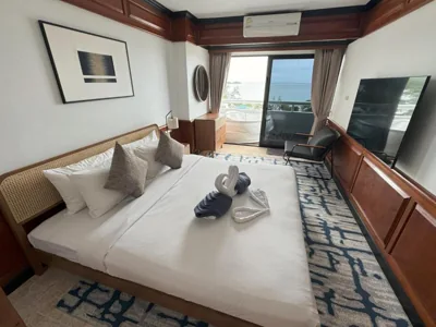 Sea view apartment with jacuzzi at Patong Tower – Foto’s 6