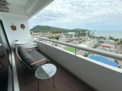 Sea view apartment with jacuzzi at Patong Tower – Foto’s 13